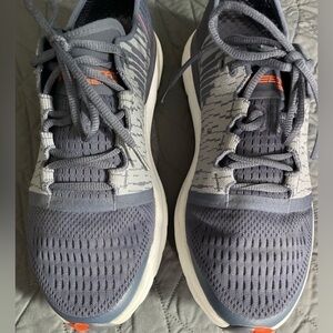 Men’s Under Armour sneakers